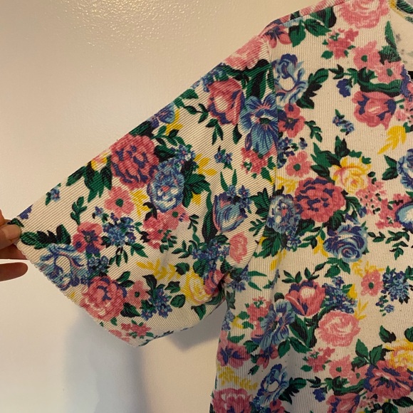 Vintage Floral Women's maternity Top - Picture 2 of 5